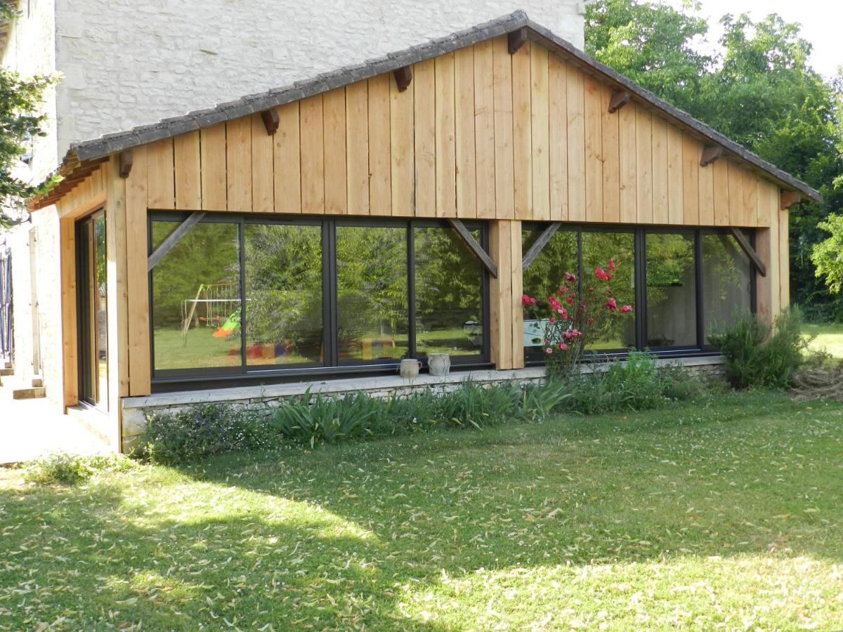 La Maison Des Escargots Blanzay Exteriör bild